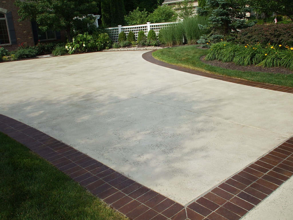 Concrete Driveway with Brick Border | Flickr